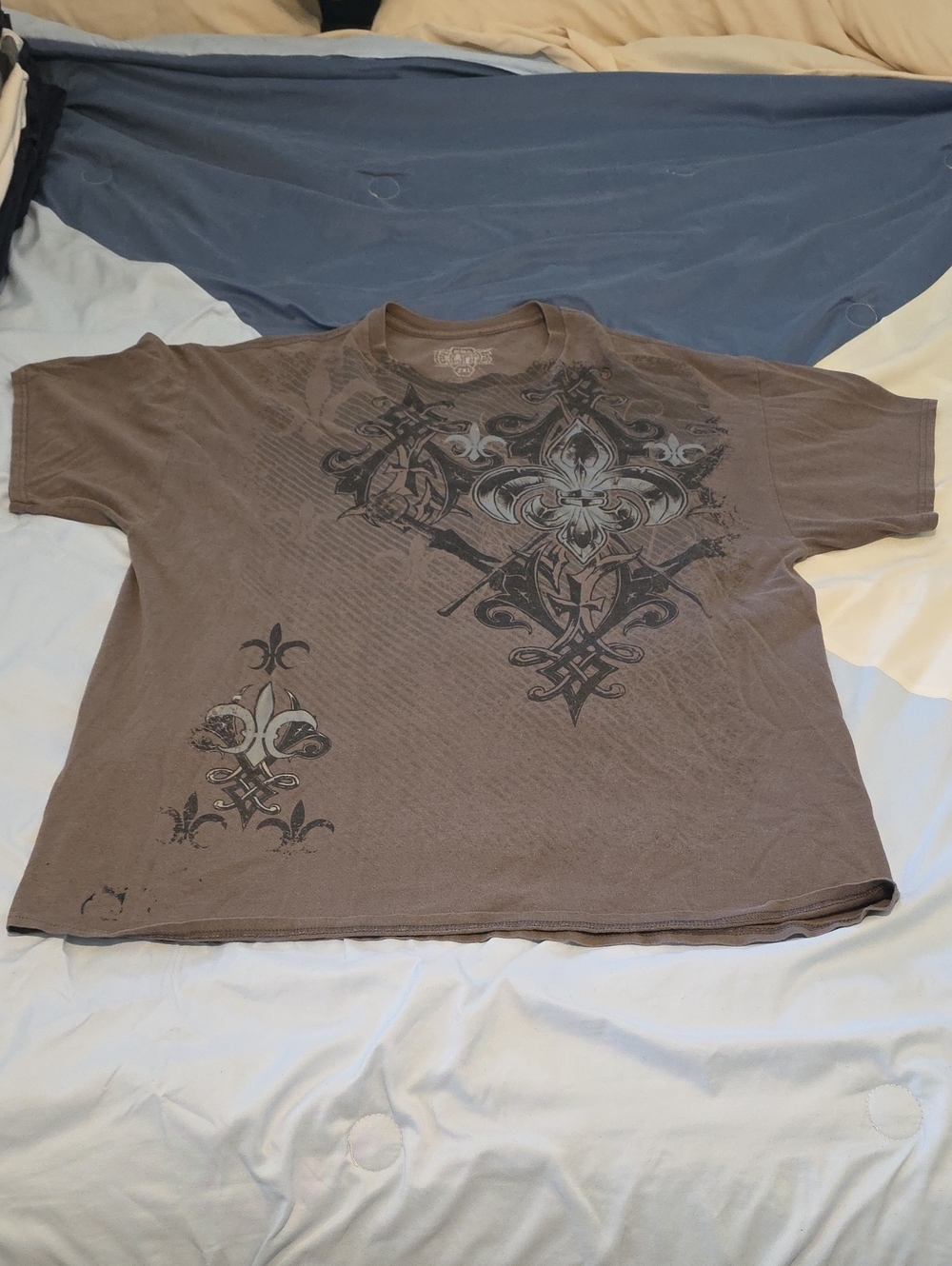 Men's Short Sleeve Crew Tee in Brown with Fleur Graphic